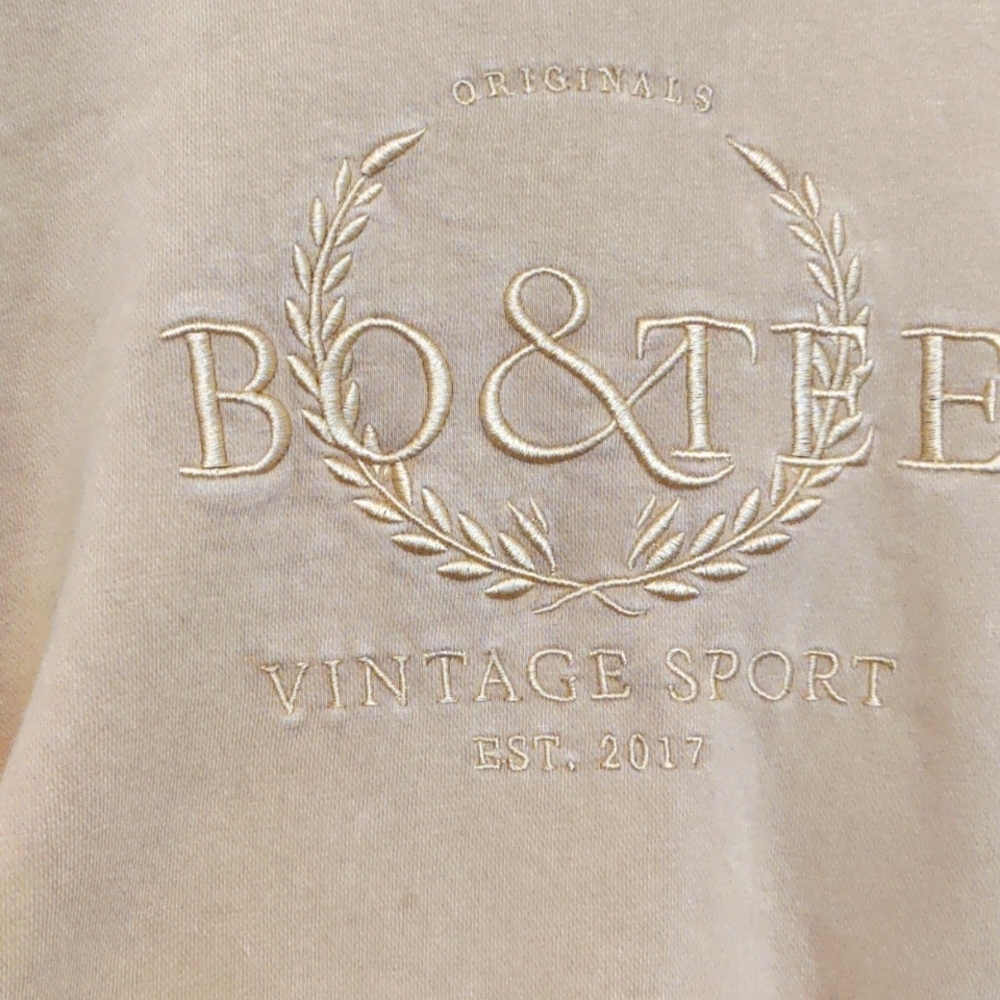 Sweatshirt - Picture 3 of 3